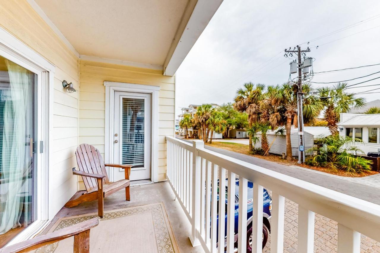 Silver Shores Apartment *